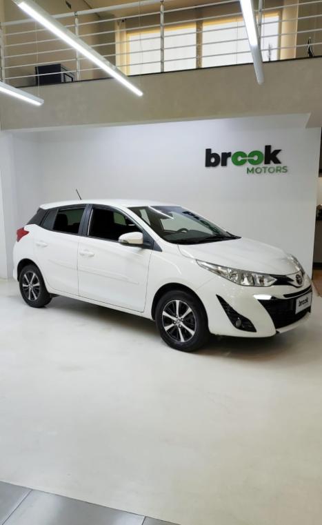 TOYOTA Yaris Hatch 1.5 16V 4P FLEX XS MULTIDRIVE AUTOMTICO CVT, Foto 1