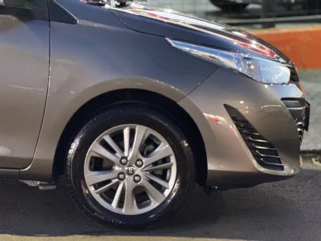 TOYOTA Yaris Hatch 1.5 16V 4P FLEX XL PLUS CONNECT MULTIDRIVE AUTOMTICO CVT, Foto 11