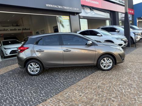 TOYOTA Yaris Hatch 1.3 16V 4P FLEX XL MULTIDRIVE AUTOMTICO CVT, Foto 5