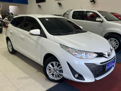 TOYOTA Yaris Hatch 1.3 16V 4P FLEX XL MULTIDRIVE AUTOMTICO CVT, Foto 2