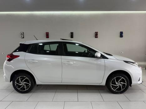 TOYOTA Yaris Hatch 1.5 16V 4P FLEX XLS MULTIDRIVE AUTOMTICO CVT, Foto 3