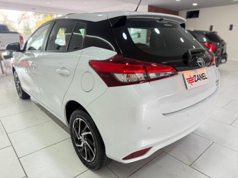 TOYOTA Yaris Hatch 1.5 16V 4P FLEX XLS MULTIDRIVE AUTOMTICO CVT, Foto 9