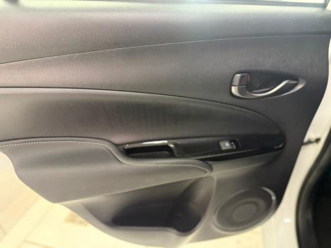 TOYOTA Yaris Hatch 1.5 16V 4P FLEX XLS MULTIDRIVE AUTOMTICO CVT, Foto 22