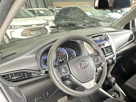 TOYOTA Yaris Hatch 1.5 16V 4P FLEX XL MULTIDRIVE AUTOMTICO CVT, Foto 12