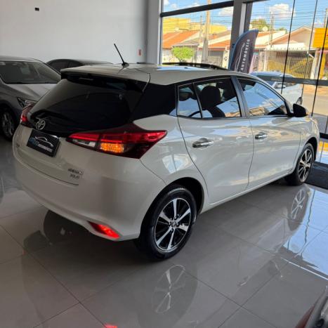 TOYOTA Yaris Hatch 1.5 16V 4P FLEX XLS MULTIDRIVE AUTOMTICO CVT, Foto 6