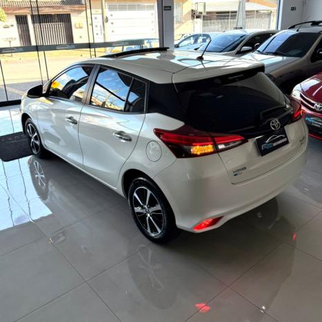 TOYOTA Yaris Hatch 1.5 16V 4P FLEX XLS MULTIDRIVE AUTOMTICO CVT, Foto 7