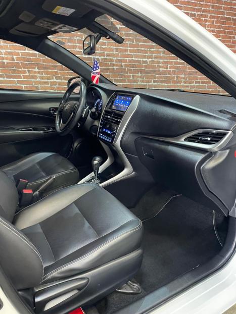 TOYOTA Yaris Hatch 1.5 16V 4P FLEX XLS CONNECT MULTIDRIVE AUTOMTICO CVT, Foto 8