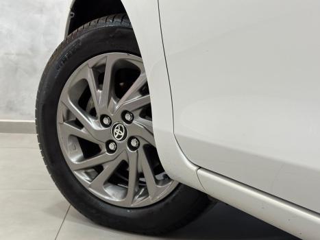 TOYOTA Yaris Hatch 1.5 16V 4P FLEX XS MULTIDRIVE AUTOMTICO CVT, Foto 17