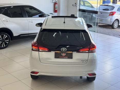 TOYOTA Yaris Hatch 1.5 16V 4P FLEX XLS MULTIDRIVE AUTOMTICO CVT, Foto 4
