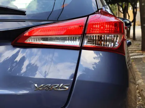 TOYOTA Yaris Hatch , Foto 20
