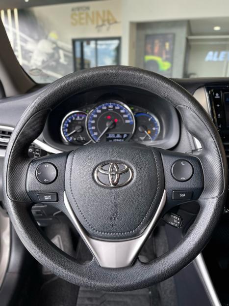 TOYOTA Yaris Sedan 1.5 16V 4P FLEX PLUS MULTIDRIVE AUTOMTICO CVT, Foto 5