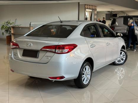 TOYOTA Yaris Sedan 1.5 16V 4P FLEX XL PLUS TECH MULTIDRIVE AUTOMTICO CVT, Foto 3