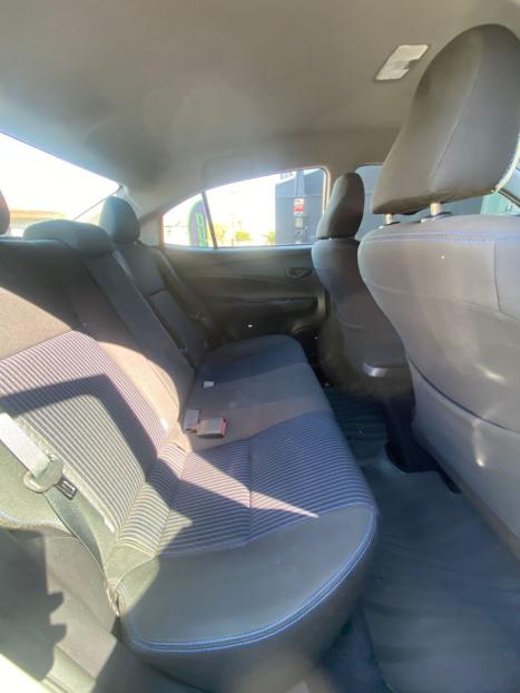 TOYOTA Yaris Sedan 1.5 16V 4P FLEX XL MULTIDRIVE AUTOMTICO CVT, Foto 15