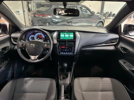 TOYOTA Yaris Sedan 1.5 16V 4P FLEX XL MULTIDRIVE AUTOMTICO CVT, Foto 8