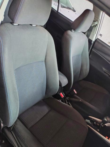 TOYOTA Yaris Sedan 1.5 16V 4P FLEX XL MULTIDRIVE AUTOMTICO CVT, Foto 13