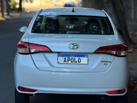 TOYOTA Yaris Sedan 1.5 16V 4P FLEX XL MULTIDRIVE AUTOMTICO CVT, Foto 2