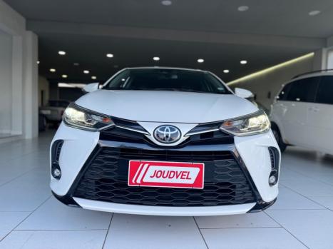 TOYOTA Yaris Sedan 1.5 16V 4P FLEX XLS CONNECT MULTIDRIVE AUTOMTICO CVT, Foto 2