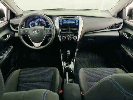 TOYOTA Yaris Sedan 1.5 16V 4P FLEX XL LIVE MULTIDRIVE AUTOMTICO CVT, Foto 4