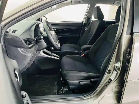 TOYOTA Yaris Sedan 1.5 16V 4P FLEX XL LIVE MULTIDRIVE AUTOMTICO CVT, Foto 7