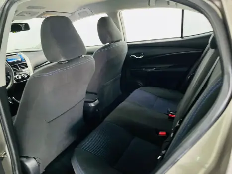 TOYOTA Yaris Sedan 1.5 16V 4P FLEX XL LIVE MULTIDRIVE AUTOMTICO CVT, Foto 10
