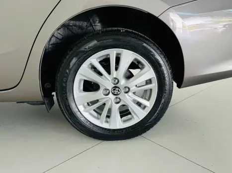 TOYOTA Yaris Sedan 1.5 16V 4P FLEX XL LIVE MULTIDRIVE AUTOMTICO CVT, Foto 18