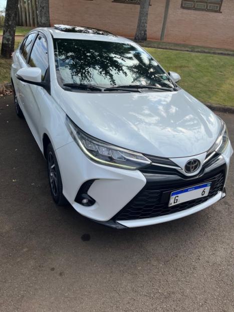 TOYOTA Yaris Sedan 1.5 16V 4P FLEX XLS MULTIDRIVE AUTOMTICO CVT, Foto 2