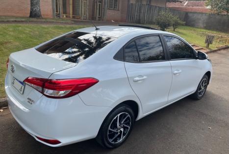 TOYOTA Yaris Sedan 1.5 16V 4P FLEX XLS MULTIDRIVE AUTOMTICO CVT, Foto 8