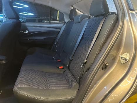 TOYOTA Yaris Sedan 1.5 16V 4P FLEX XL MULTIDRIVE AUTOMTICO CVT, Foto 8