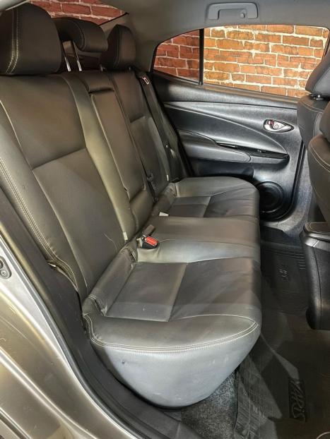 TOYOTA Yaris Sedan 1.5 16V 4P FLEX XS CONNECT MULTIDRIVE AUTOMTICO CVT, Foto 9