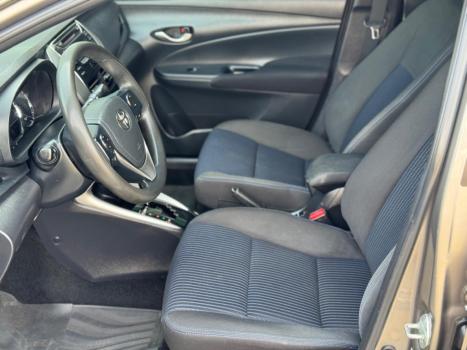 TOYOTA Yaris Sedan 1.5 16V 4P FLEX XL MULTIDRIVE AUTOMTICO CVT, Foto 9