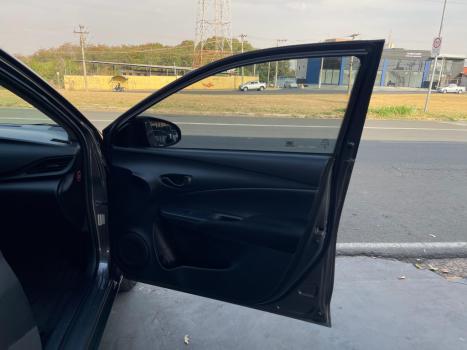 TOYOTA Yaris Sedan 1.5 16V 4P FLEX XL, Foto 14