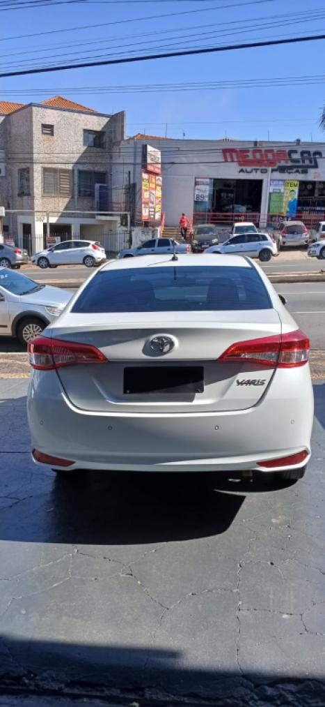 TOYOTA Yaris Sedan 1.5 16V 4P FLEX XL LIVE MULTIDRIVE AUTOMTICO CVT, Foto 4