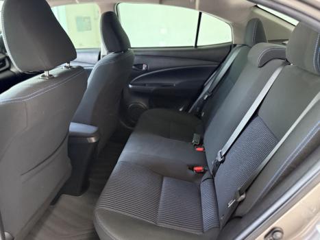TOYOTA Yaris Sedan 1.5 16V 4P FLEX XL LIVE MULTIDRIVE AUTOMTICO CVT, Foto 8