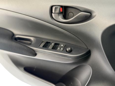 TOYOTA Yaris Sedan 1.5 16V 4P FLEX XL LIVE MULTIDRIVE AUTOMTICO CVT, Foto 13