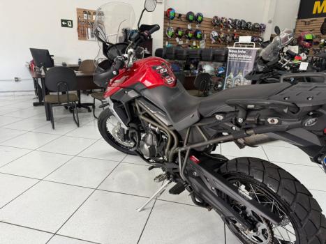 TRIUMPH Tiger 800 XCA, Foto 2