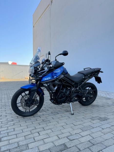 TRIUMPH Tiger 800 XRX, Foto 2