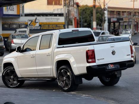 VOLKSWAGEN Amarok 2.0 16V 4X4 CABINE DUPLA COMFORTLINE TURBO INTERCOOLER AUTOMTICO, Foto 3