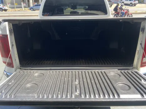 VOLKSWAGEN Amarok 2.0 16V 4X4 CABINE DUPLA HIGHLINE TURBO INTERCOOLER AUTOMTICO, Foto 13