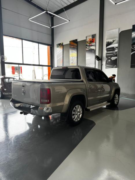 VOLKSWAGEN Amarok 2.0 16V 4X4 CABINE DUPLA HIGHLINE TURBO INTERCOOLER AUTOMTICO, Foto 4