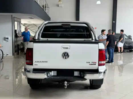 VOLKSWAGEN Amarok 3.0 V6 CABINE DUPLA HIGHLINE 4X4 TURBO INTERCOOLER AUTOMTICO, Foto 4