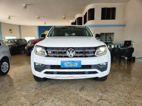 VOLKSWAGEN Amarok 3.0 V6 CABINE DUPLA HIGHLINE 4X4 TURBO INTERCOOLER AUTOMTICO, Foto 2