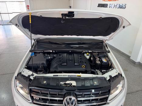 VOLKSWAGEN Amarok 3.0 V6 CABINE DUPLA HIGHLINE EXTREME 4X4 TURBO INTERCOOLER AUTOMTICO, Foto 23