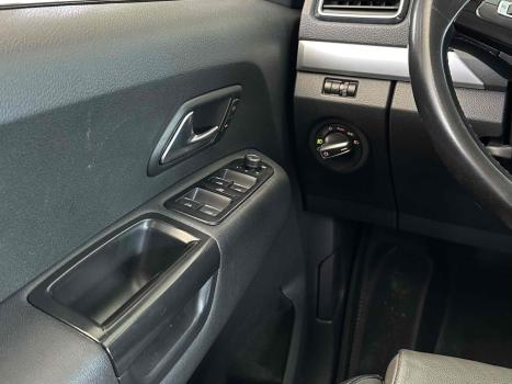 VOLKSWAGEN Amarok 3.0 V6 CABINE DUPLA HIGHLINE 4X4 TURBO INTERCOOLER AUTOMTICO, Foto 18