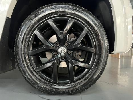 VOLKSWAGEN Amarok 3.0 V6 CABINE DUPLA HIGHLINE 4X4 TURBO INTERCOOLER AUTOMTICO, Foto 13