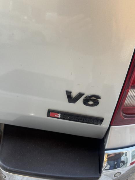 VOLKSWAGEN Amarok 3.0 V6 CABINE DUPLA HIGHLINE 4X4 TURBO INTERCOOLER AUTOMTICO, Foto 3
