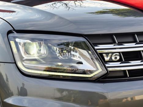 VOLKSWAGEN Amarok 3.0 V6 CABINE DUPLA HIGHLINE 4X4 TURBO INTERCOOLER AUTOMTICO, Foto 12