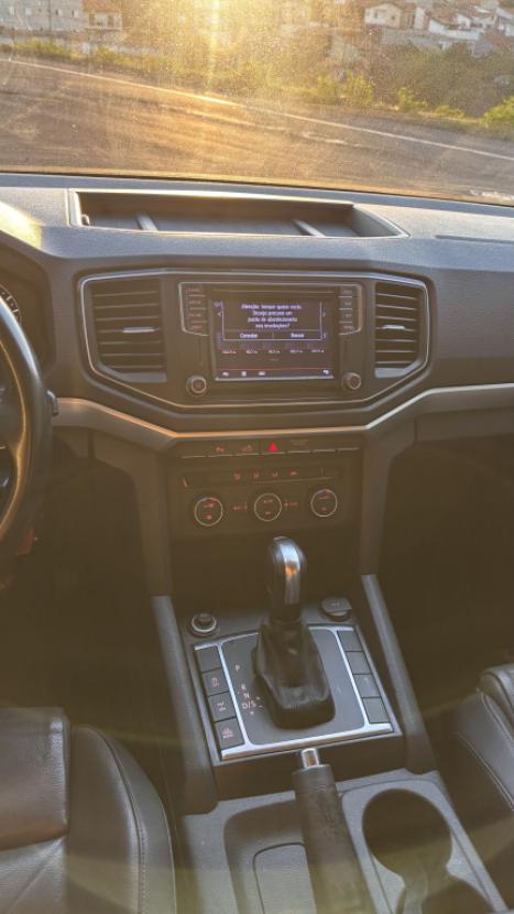 VOLKSWAGEN Amarok 3.0 V6 CABINE DUPLA HIGHLINE 4X4 TURBO INTERCOOLER AUTOMTICO, Foto 9