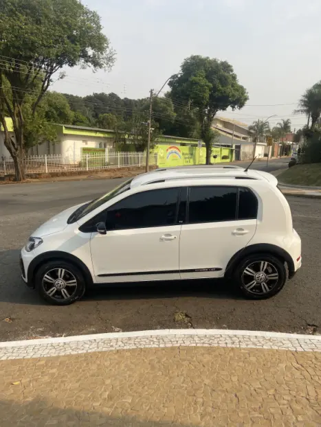 VOLKSWAGEN Cross UP 1.0 12V 4P TSI FLEX, Foto 9