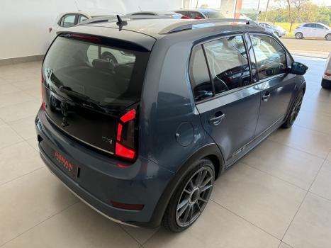 VOLKSWAGEN Cross UP 1.0 12V 4P TSI FLEX, Foto 2
