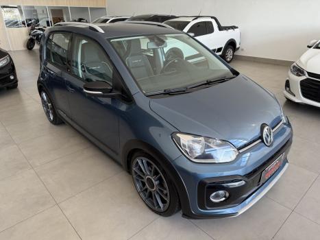 VOLKSWAGEN Cross UP 1.0 12V 4P TSI FLEX, Foto 8